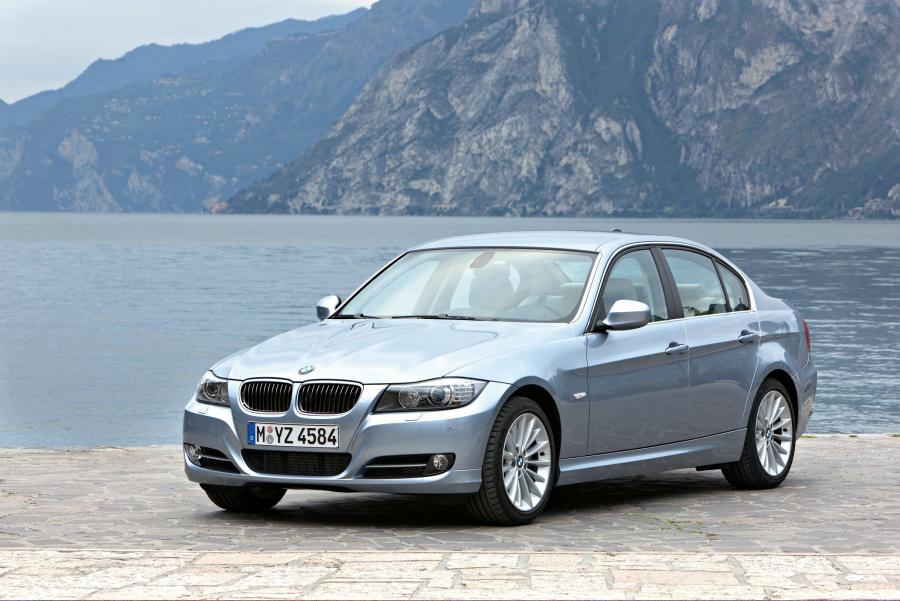  BMW 3-Series 2009 года  (фото 60 из 116)
